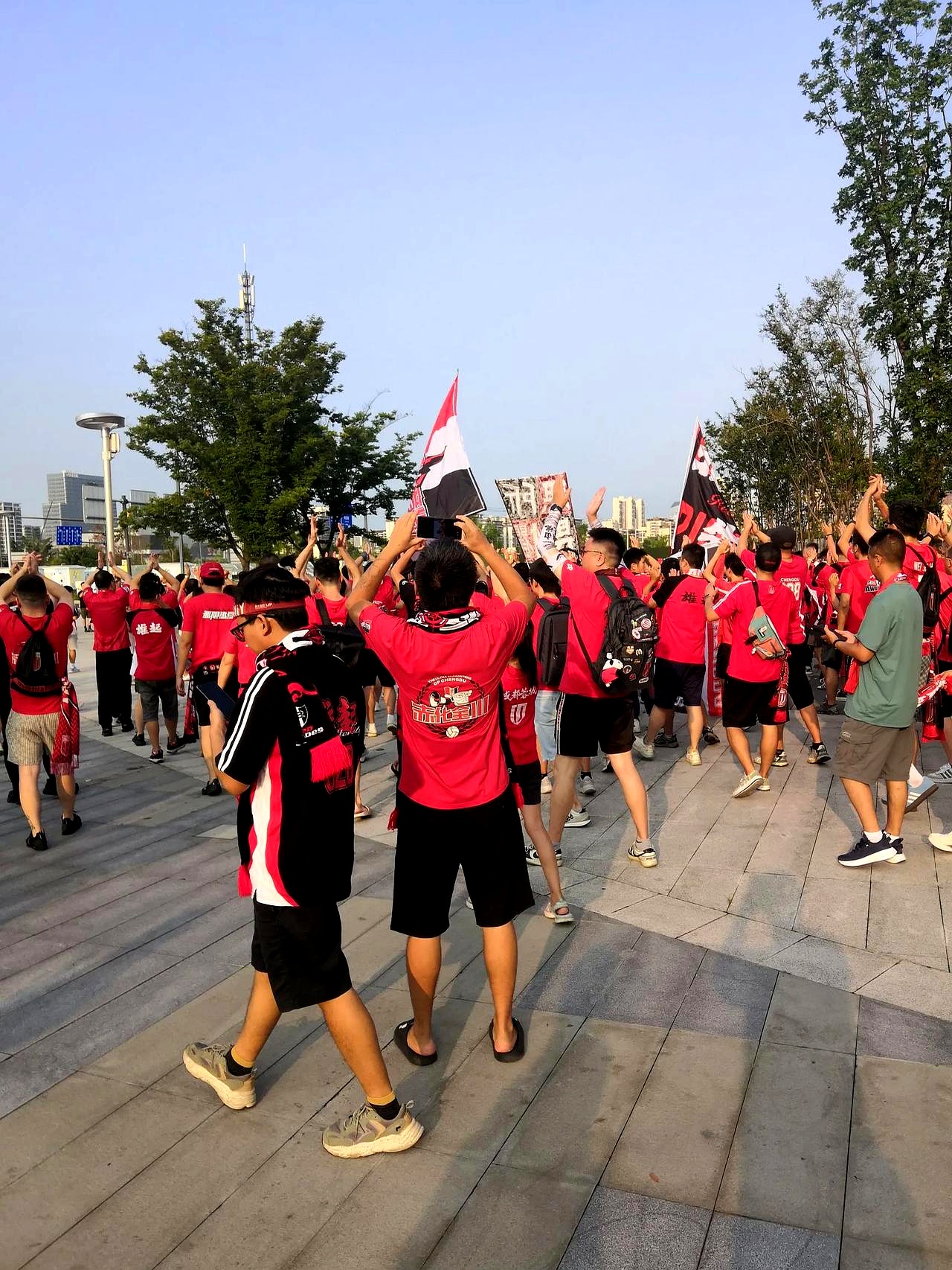 成都蓉城迎NBA常规赛关键赛,赛前队长鼓劲,目标明确,阵容厚度经受考验的简单介绍 成都蓉城迎NBA常规赛关键赛,赛前队长鼓劲,目标明确,阵容厚度经受考验的简单介绍