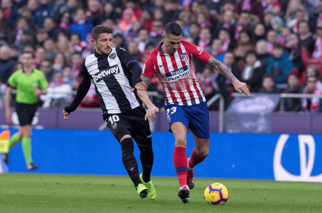 今晚皇家社会备战全明星赛，防线松动细节曝光，底气十足，阵容厚度经受考验的简单介绍