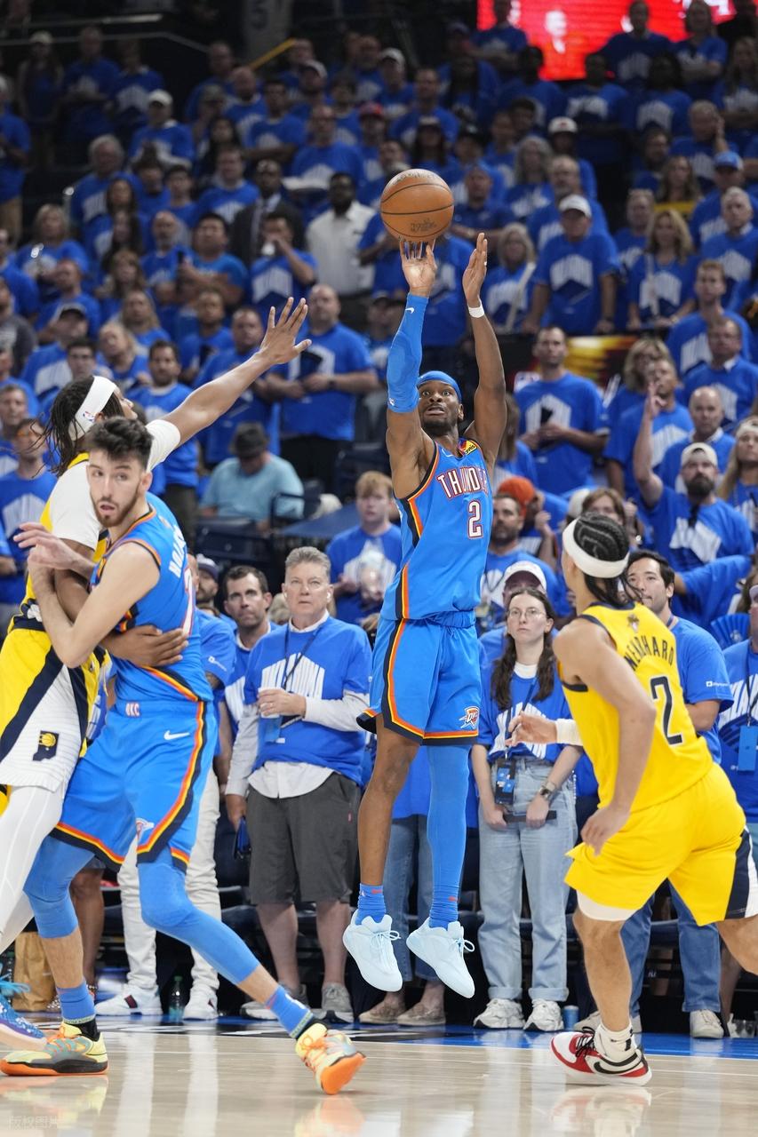 包含俄克拉荷马雷霆发布备战花絮；赛后迎来里程碑；NBA总决赛任务艰巨；赛程密集仍需轮换的词条